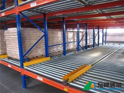 Como os sistemas de frenagem de rack de fluxo de paletes controlam a velocidade dos paletes